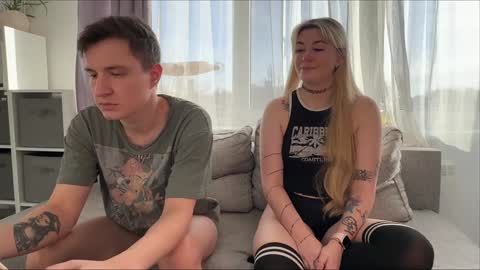 Custom content and video calls are available as well  online show from November 17, 2025, 8:53 am