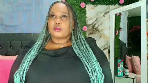 ANGIE online show from November 30, 2025, 7:01 am