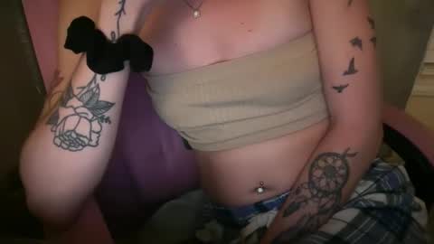 Snapshot of ebony8ivory chatting on April 5, 2026, 2:31 am americnbarbie online show from April 5, 2026, 2:31 am