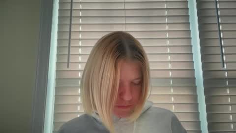 Snapshot of ebony8ivory chatting on April 21, 2026, 12:11 pm americnbarbie online show from April 21, 2026, 12:11 pm