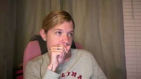Snapshot of ebony8ivory chatting on May 5, 2026, 3:47 am americnbarbie online show from May 5, 2026, 3:47 am