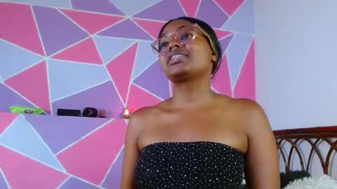 Snapshot of ebony_alika chatting on February 26, 2025, 1:08 pm Alika Ashanti online show from February 26, 2025, 1:08 pm