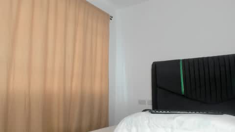Snapshot of ebony_angelina chatting on April 10, 2026, 5:01 am Angelina online show from April 10, 2026, 5:01 am