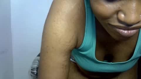 Snapshot of ebony_dickdrainer chatting on February 14, 2026, 10:06 pm Beky online show from February 14, 2026, 10:06 pm