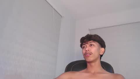 Snapshot of ebony_fuckboy chatting on September 10, 2025, 8:09 pm ebony_fuckboy online show from September 10, 2025, 8:09 pm