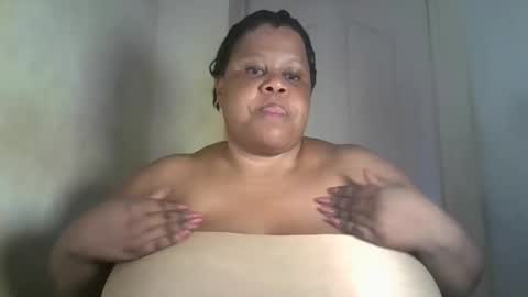 Snapshot of ebony_magixs chatting on October 20, 2025, 6:03 am ebony_magixs online show from October 20, 2025, 6:03 am