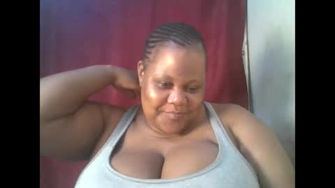 ebony_magixs online show from November 16, 2025, 8:36 pm