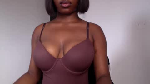 delilah online show from March 19, 2026, 11:14 am