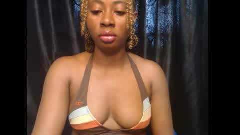 Queen online show from March 22, 2026, 8:29 am