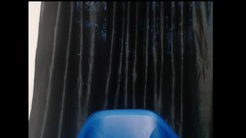 Snapshot of ebony_queenx chatting on June 17, 2026, 5:14 pm Queen online show from June 17, 2026, 5:14 pm