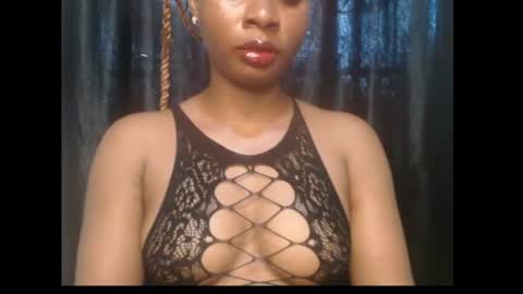 Snapshot of ebony_queenx chatting on June 27, 2026, 4:23 pm Queen online show from June 27, 2026, 4:23 pm