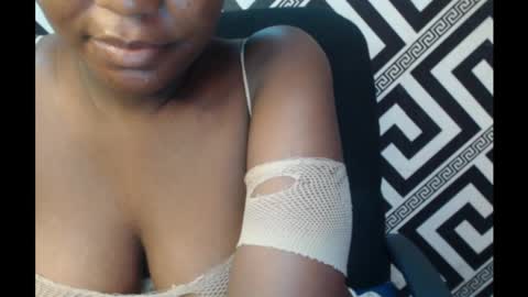 Snapshot of ebony_sexy_queen chatting on March 6, 2025, 11:36 am Racheal online show from March 6, 2025, 11:36 am