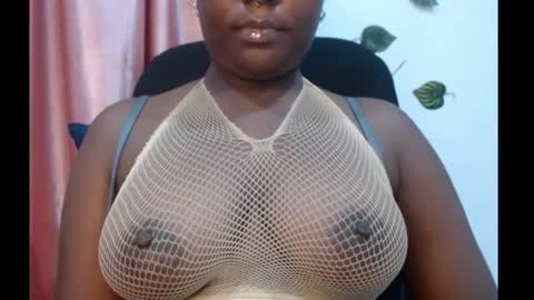 Snapshot of ebony_sexy_queen chatting on September 21, 2025, 4:25 am Racheal online show from September 21, 2025, 4:25 am