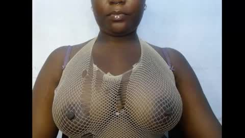 Snapshot of ebony_sexy_queen chatting on October 15, 2025, 7:08 am Racheal online show from October 15, 2025, 7:08 am