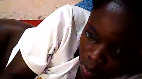 Snapshot of ebony_vellyn20 chatting on February 15, 2026, 6:21 am ebony_vellyn20 online show from February 15, 2026, 6:21 am