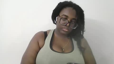 ebonybigtitqueen0 online show from September 15, 2025, 8:58 am
