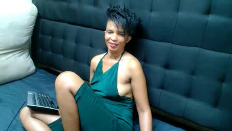 EBONYBLAZEXXX online show from December 14, 2025, 8:13 pm