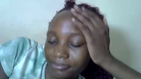 Snapshot of ebonycutegal4 chatting on February 2, 2026, 9:35 pm MELLEN online show from February 2, 2026, 9:35 pm