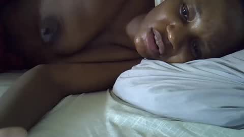 Snapshot of ebonycutegal4 chatting on April 7, 2026, 8:48 am MELLEN online show from April 7, 2026, 8:48 am