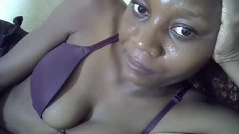 Snapshot of ebonycutegal4 chatting on May 9, 2026, 9:09 pm MELLEN online show from May 9, 2026, 9:09 pm