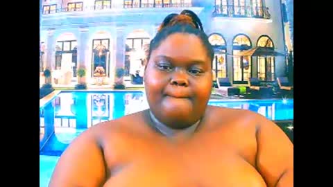 Snapshot of ebonyhotbuns4u2luv chatting on March 27, 2026, 9:14 pm ebonyhotbuns4u2luv online show from March 27, 2026, 9:14 pm