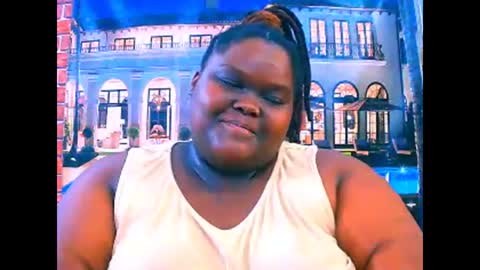 Snapshot of ebonyhotbuns4u2luv chatting on April 8, 2026, 6:35 am ebonyhotbuns4u2luv online show from April 8, 2026, 6:35 am