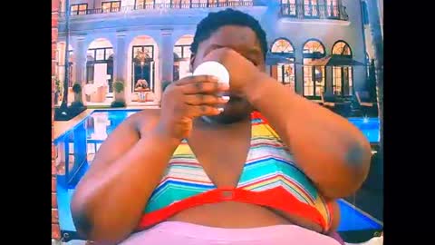 ebonyhotbuns4u2luv online show from May 25, 2026, 8:15 pm