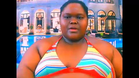 ebonyhotbuns4u2luv online show from May 26, 2026, 9:11 pm