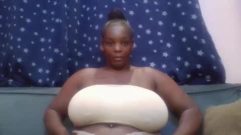 Snapshot of ebonymayahh chatting on May 2, 2026, 1:16 pm ebonymayahh online show from May 2, 2026, 1:16 pm