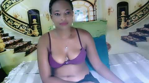 Snapshot of ebonyseductionz chatting on January 10, 2025, 5:34 pm Zammy online show from January 10, 2025, 5:34 pm