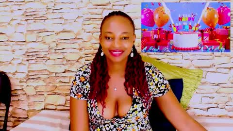 Snapshot of ebonyseductionz chatting on February 21, 2025, 1:55 am Zammy online show from February 21, 2025, 1:55 am
