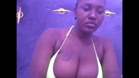 Snapshot of ebonyvd chatting on January 9, 2026, 10:33 pm ebonyvd online show from January 9, 2026, 10:33 pm