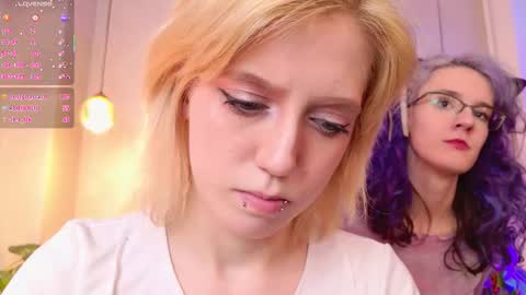 Asuna  Lana  online show from January 5, 2026, 5:27 pm