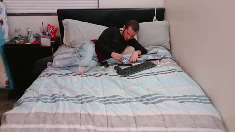 eclipticice94 online show from December 1, 2025, 6:29 am