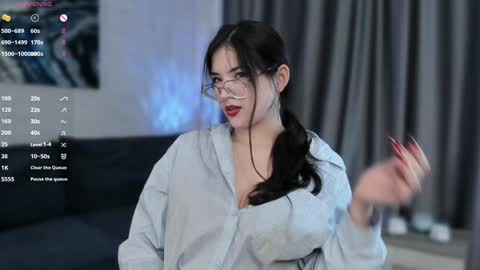 Viola online show from January 13, 2025, 1:06 pm