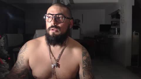 edgarram83 online show from December 11, 2024, 7:09 am