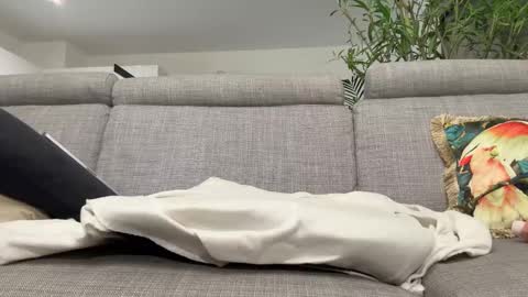 edge_guy online show from February 22, 2025, 8:42 pm