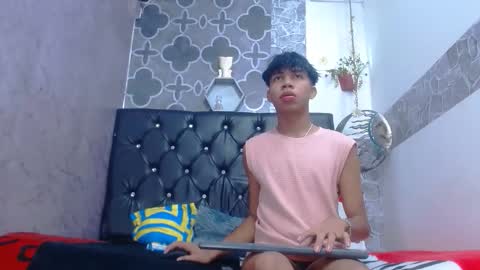 edi_stwix18 online show from April 14, 2026, 3:01 am