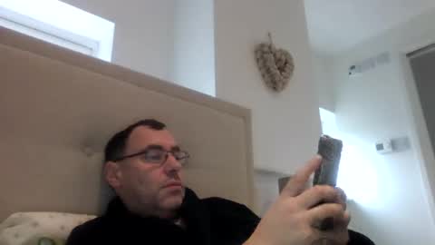 edinandy77 online show from December 18, 2025, 10:21 am