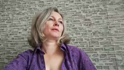 edithmanning online show from September 29, 2025, 6:29 am