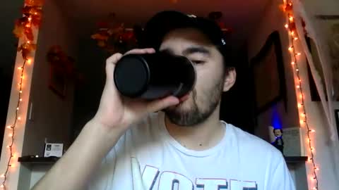 EddieFitz75 online show from October 22, 2025, 9:03 pm