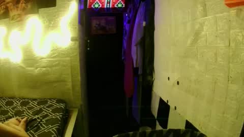 urasian chub online show from October 29, 2025, 5:47 pm