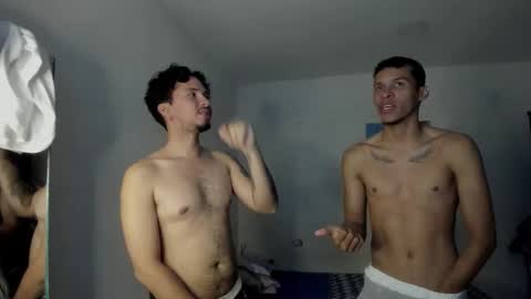 edwar_cooper99 online show from October 18, 2025, 5:54 am