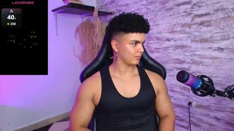 EDWARD CLARCK online show from October 3, 2025, 1:57 am