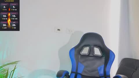 Snapshot of edwardross_ chatting on February 26, 2026, 8:08 pm Edward Ross online show from February 26, 2026, 8:08 pm