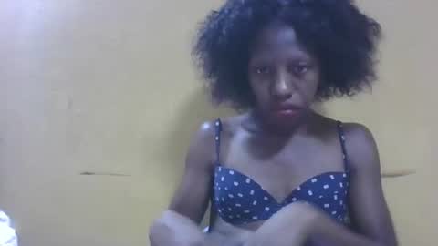 Snapshot of edwige770943 chatting on April 18, 2026, 6:28 am edwige770943 online show from April 18, 2026, 6:28 am