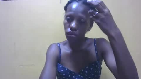 Snapshot of edwige770943 chatting on April 18, 2026, 7:18 pm edwige770943 online show from April 18, 2026, 7:18 pm