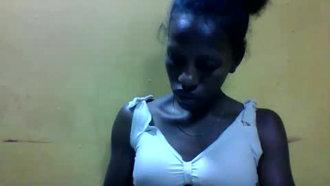 Snapshot of edwige770943 chatting on April 20, 2026, 6:31 pm edwige770943 online show from April 20, 2026, 6:31 pm
