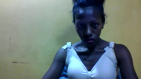 Snapshot of edwige770943 chatting on April 21, 2026, 2:15 am edwige770943 online show from April 21, 2026, 2:15 am