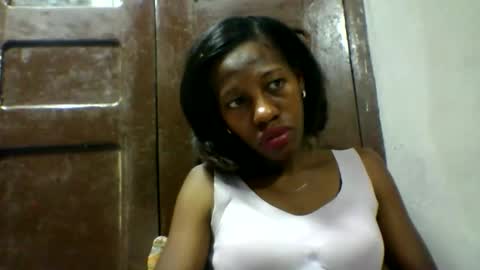 Snapshot of edwige770943 chatting on April 23, 2026, 7:52 am edwige770943 online show from April 23, 2026, 7:52 am